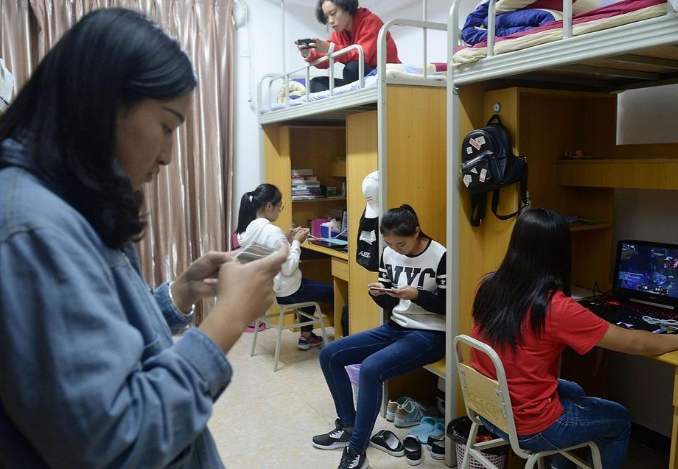 大学寝室“内幕”多，有人喜欢有人招人烦，遇到这4种室友绕道走