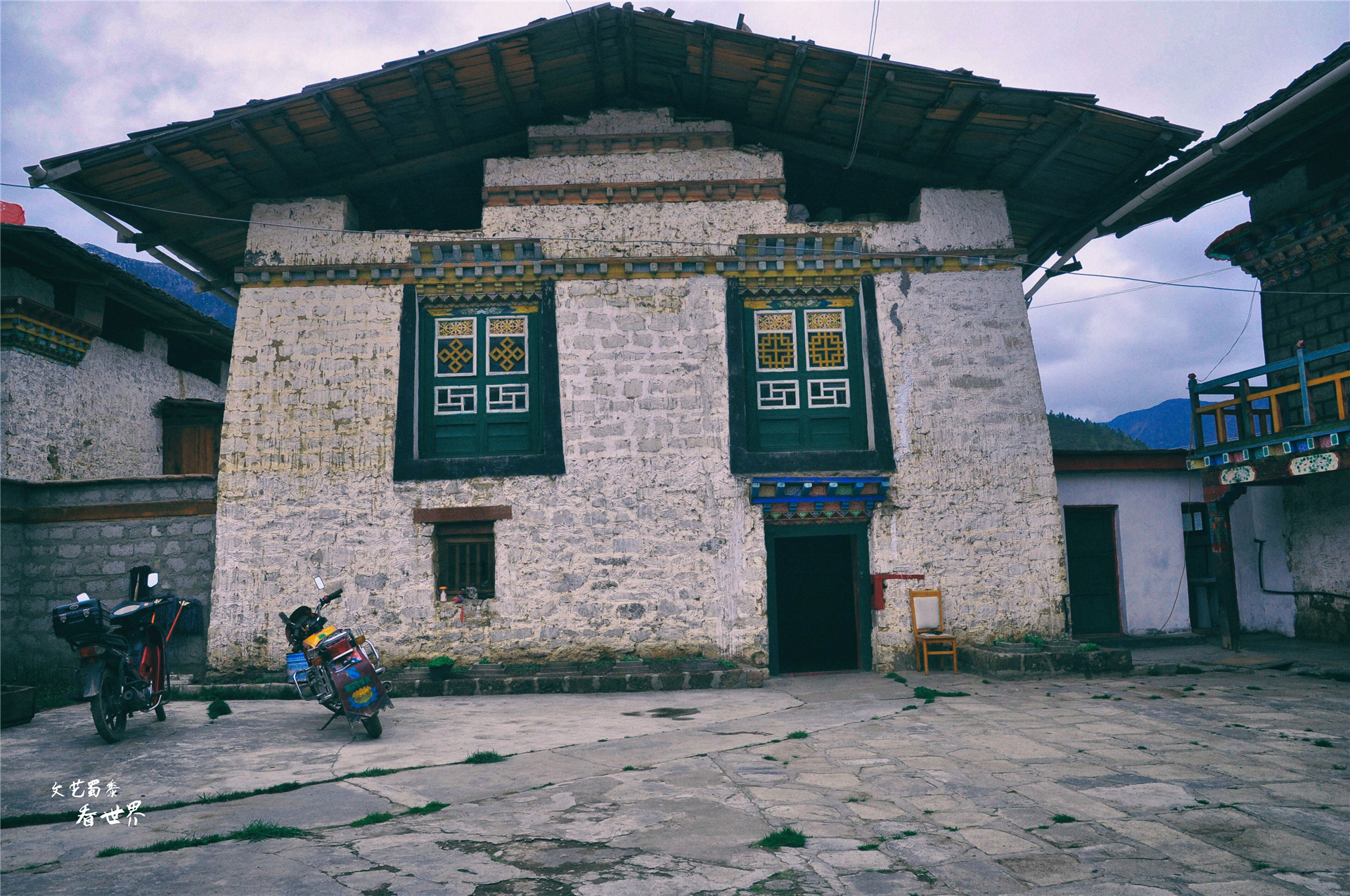 在川藏线上有一个仙境一样的村庄，鲁朗扎西岗村，去过的人并不多