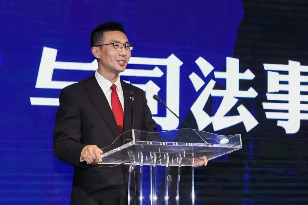 何为“邹碧华式的好法官、好干部”？24位上海法院人这样传承“燃灯者”精神