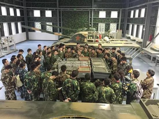 小米、大疆都要造车？该不该学车辆工程？有哪些学校比较好？