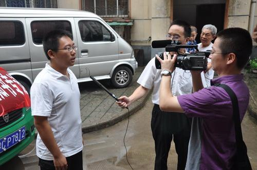 河南高考理科状元姚宏翔，曾当过12年班长，半夜开导同学