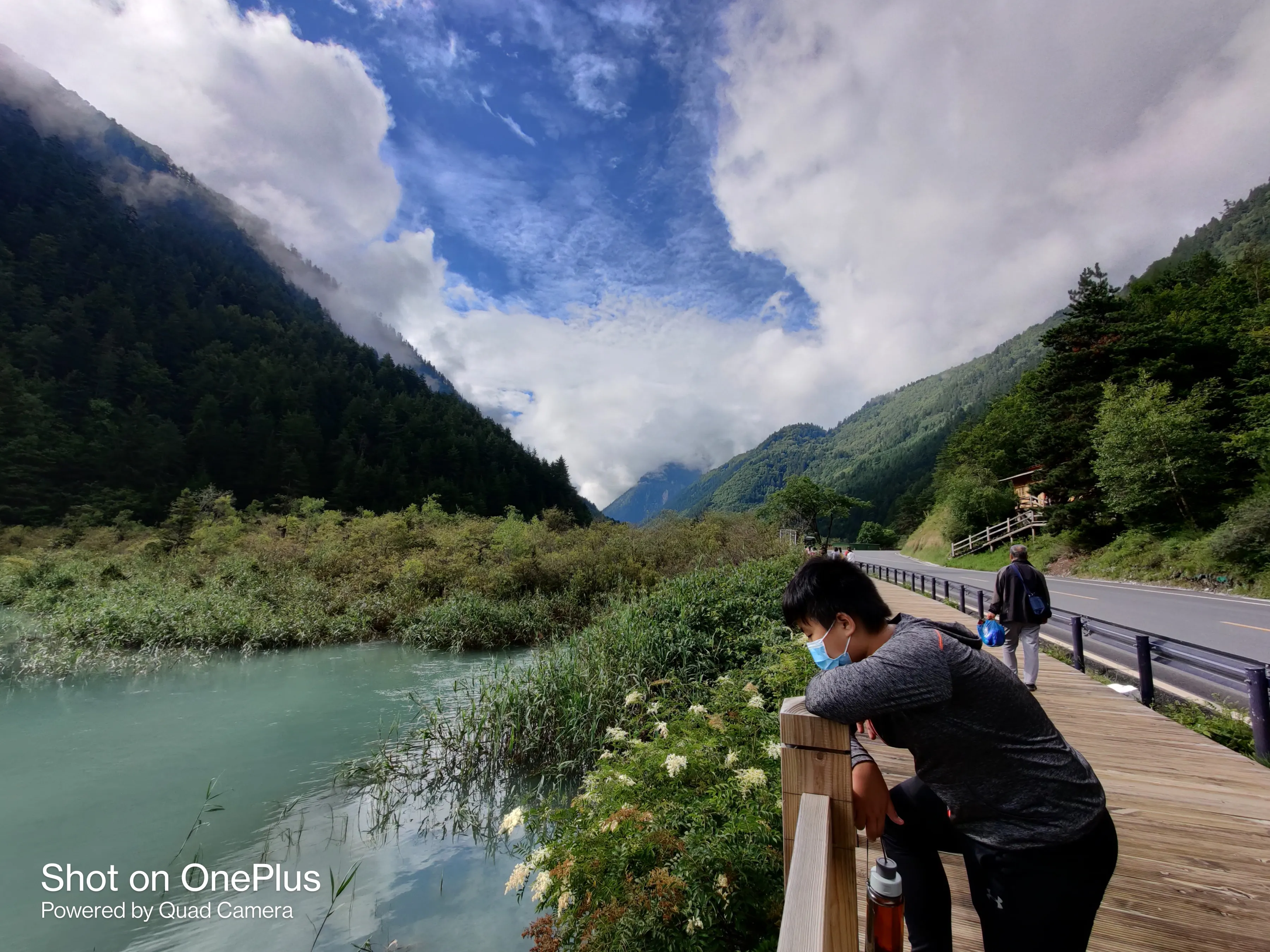 深圳去九寨沟旅游(深圳自驾九寨沟8日游（深-重庆-成都-都江堰-乐山-九寨沟-返深）)