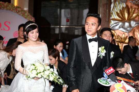 孙俪不认命：12岁被父抛弃，曾给赵薇伴舞，逆袭成视后还被邓超宠