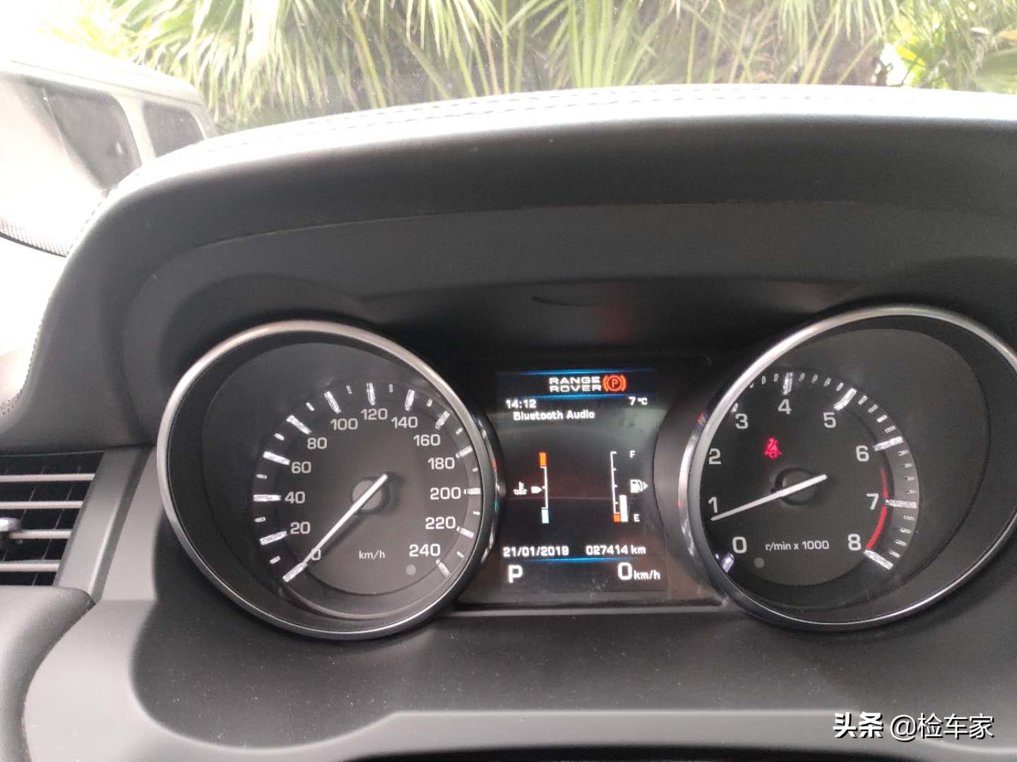 极光只有女生才喜欢？20万买台路虎极光给媳妇贵么？