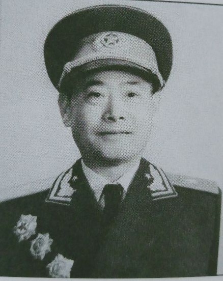 1955年南京军区后勤部授衔大校以上人员的级别、薪金与勋章