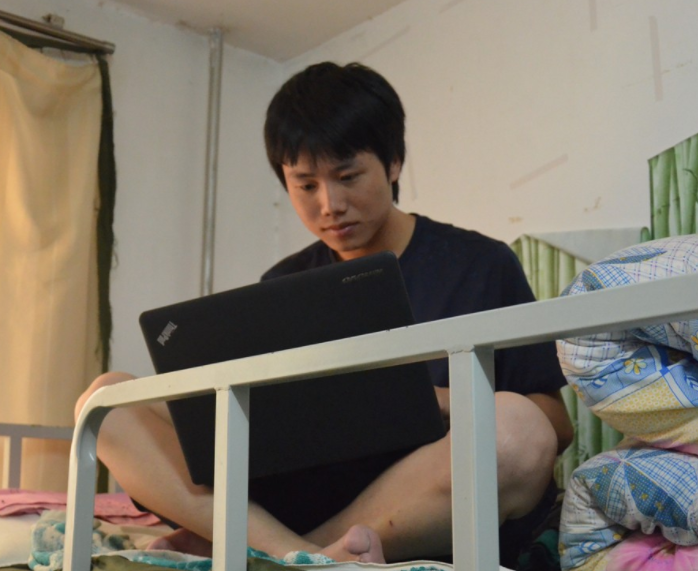 大一新生开学，笔记本电脑是否有必要带？过来人告诉你别掉以轻心