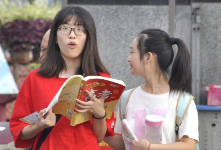 江苏首次用全国卷，再不用解释430分上清华，考生：英语难度降低