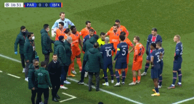 欧冠时间为什么那么久（一场欧冠小组赛为何持续近24小时？他们以足球的名义，向种族歧视说不）