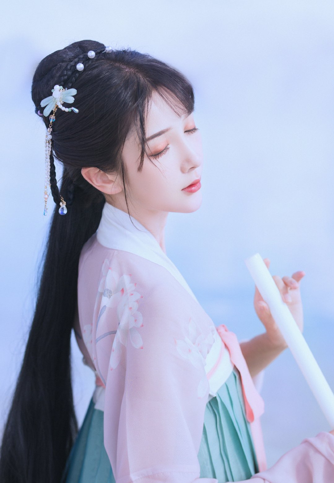 (一)"仙女风"汉服穿搭案例分析