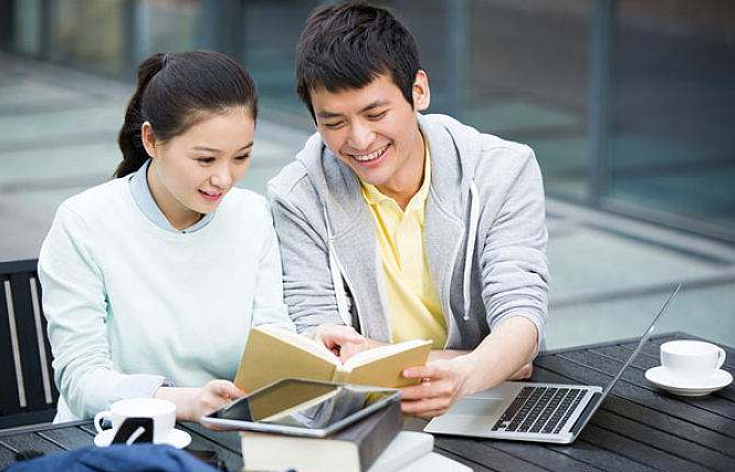 大学挂科后果很严重，期末考试即将来临，大学生们别“以身犯险”