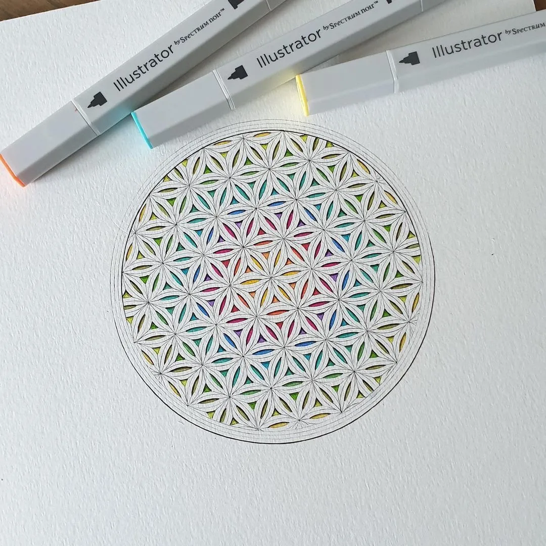 画这种竟能治好抑郁?这些超牛的解压图案,拯救了自杀边缘的男人