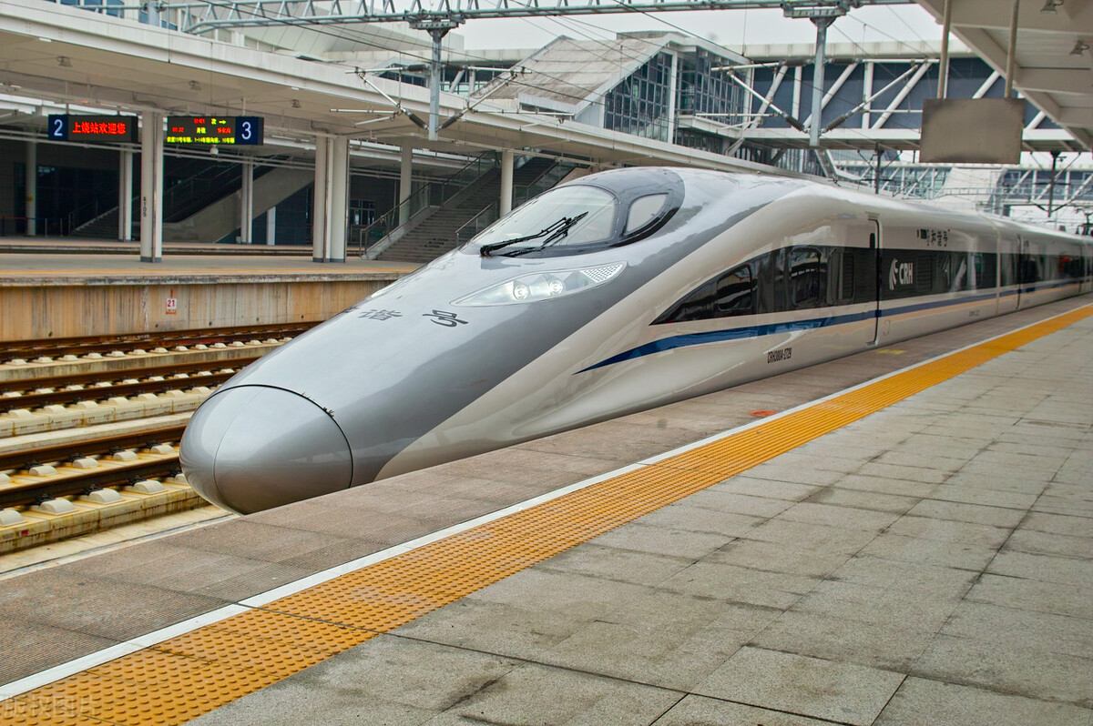 上饶高铁站「上饶高铁站到婺源篁岭景区有多远」_友友