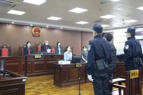 监狱服刑人员家庭困难如何减免罚金?