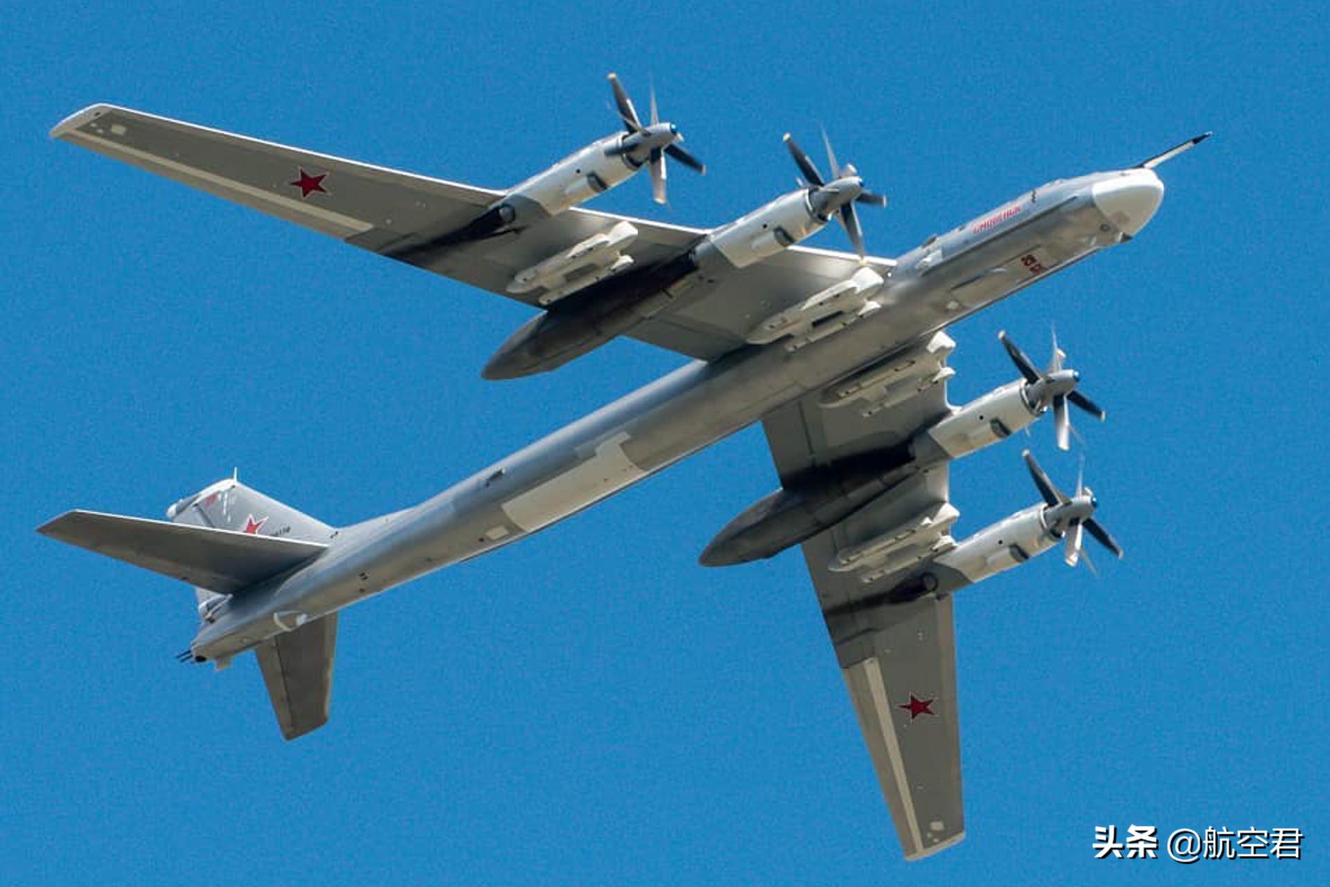 从俄罗斯胜利日阅兵空中分队装备，看中国与俄罗斯空中力量差异