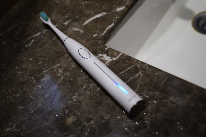 12档无极变速 不伤牙黑科技 扉乐FiliX TIE旗舰级声波电动牙刷