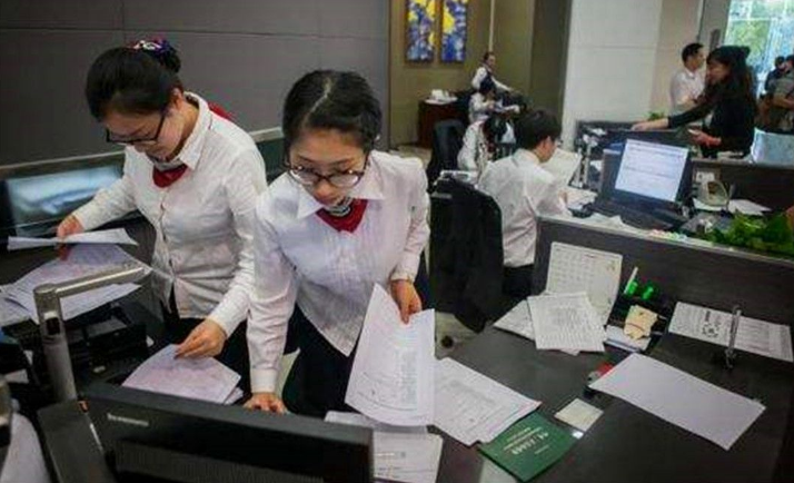 8类“铁饭碗”岗位公开招聘，工作稳定薪酬高，待遇不输公务员