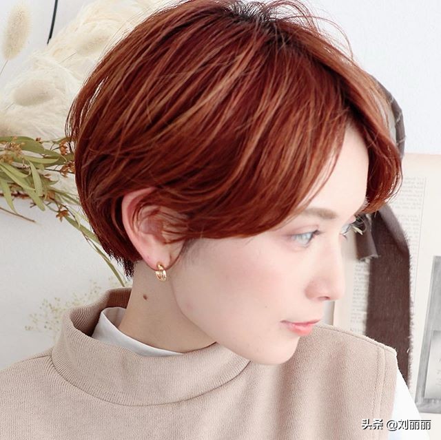 40岁一50岁女最新发型 45岁减龄发型短发-起航号