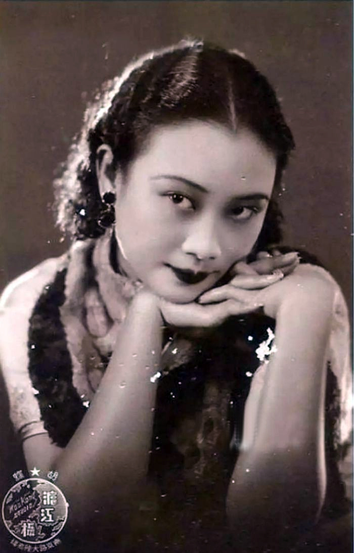 老照片：1933年，中国十大明星，3大帅哥7位美女，其中一对成夫妻