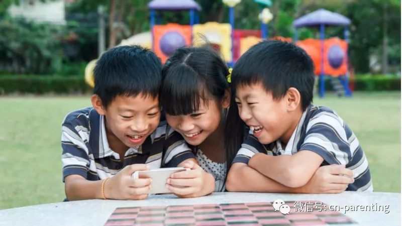 拒绝网络暴力：让孩子体会伤人的力量，练习把恶意留言大声读出来