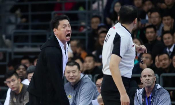 为什么nba季前赛有（球迷吐槽姚明：为何季前赛没直播？想看林书豪却找不到渠道）