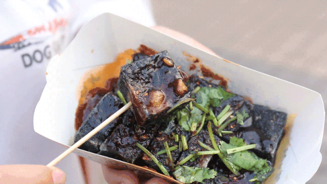 南京高校后街Battle战，一街更比一街香