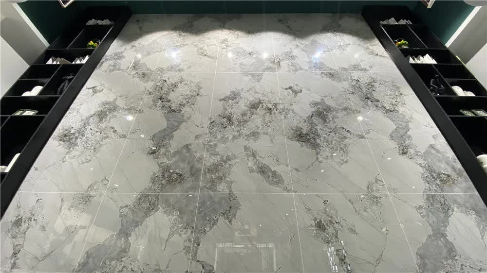 TA每年以100+门店递增！五年打造现代砖最大终端网络