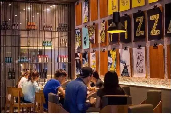 六个案例告诉你，好看又有创意的购物中心电梯厅该怎么设计？