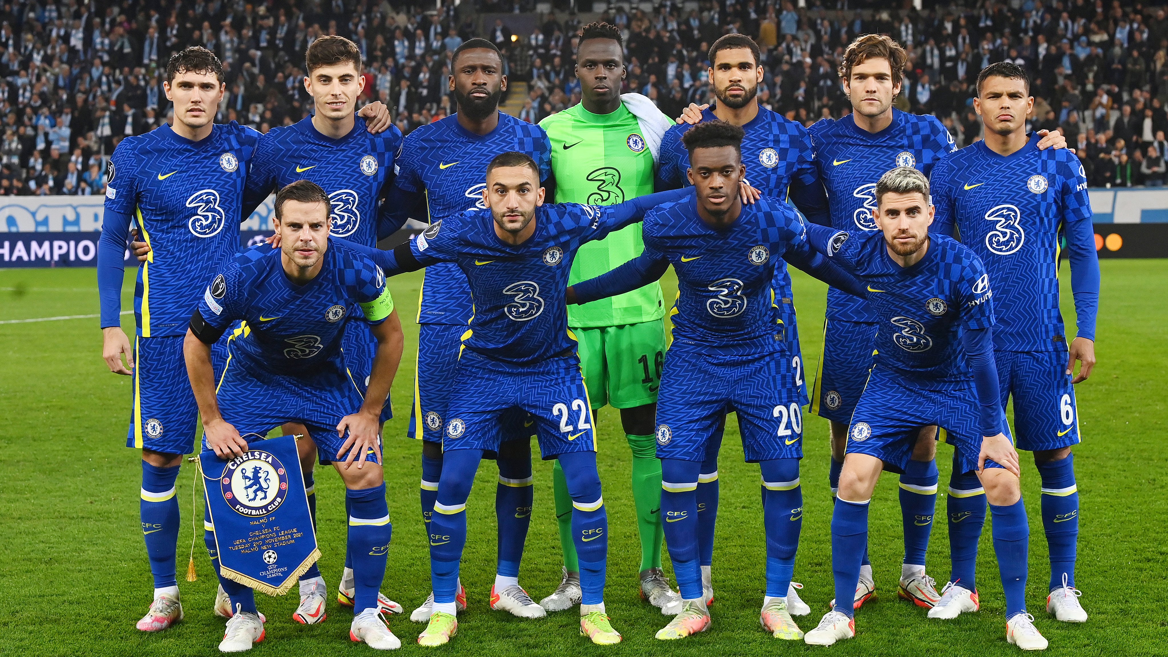 欧冠首支出局队诞生:被卫冕冠军双杀,0分0球创队史级耻辱)