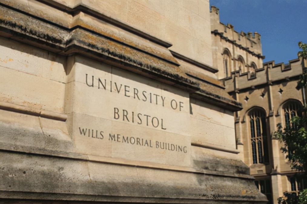 想去英国读经济学？选择这10所大学就对了