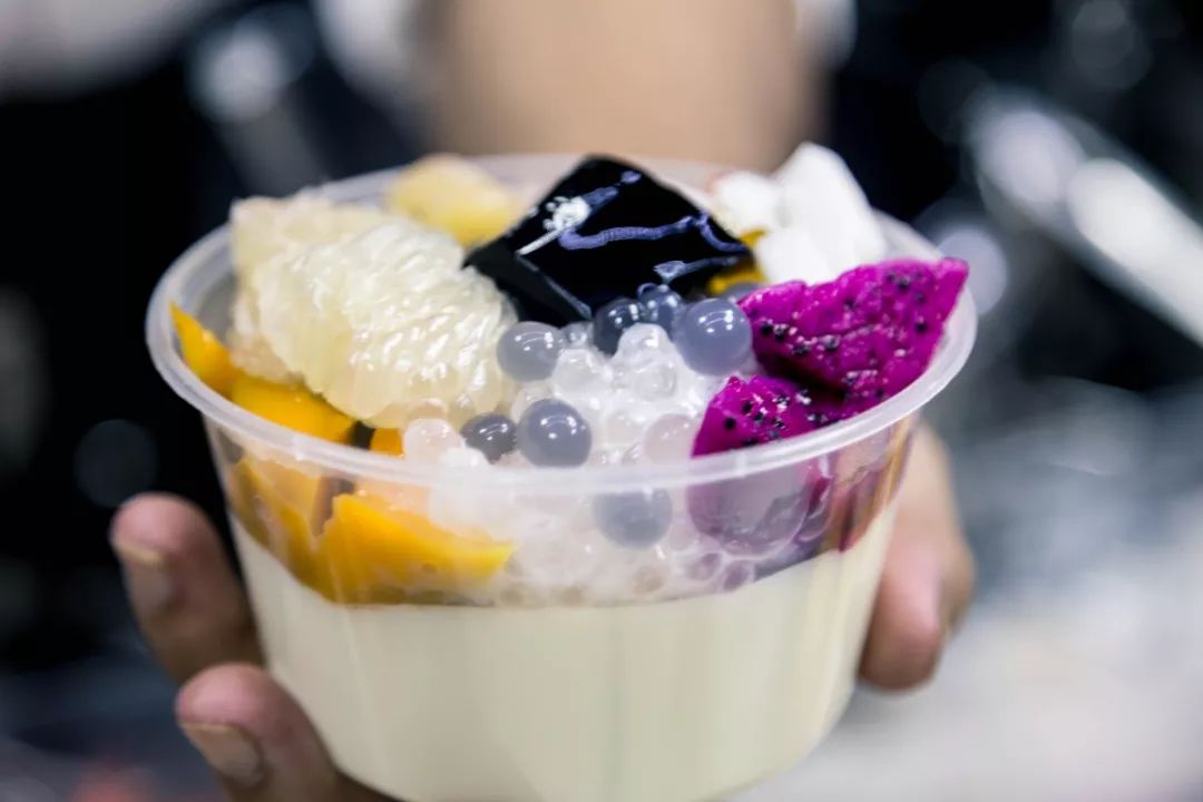 南京高校后街Battle战，一街更比一街香