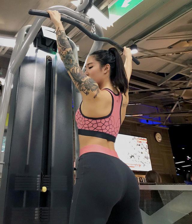 93年宋昱欣被称为"臀神"!身材无敌,尤其是"翘臀"让人羡慕