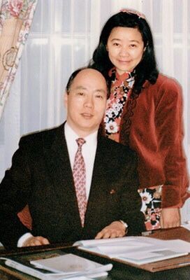 香港痴情女首富：建318米高楼示爱，寻夫17年被骗20亿