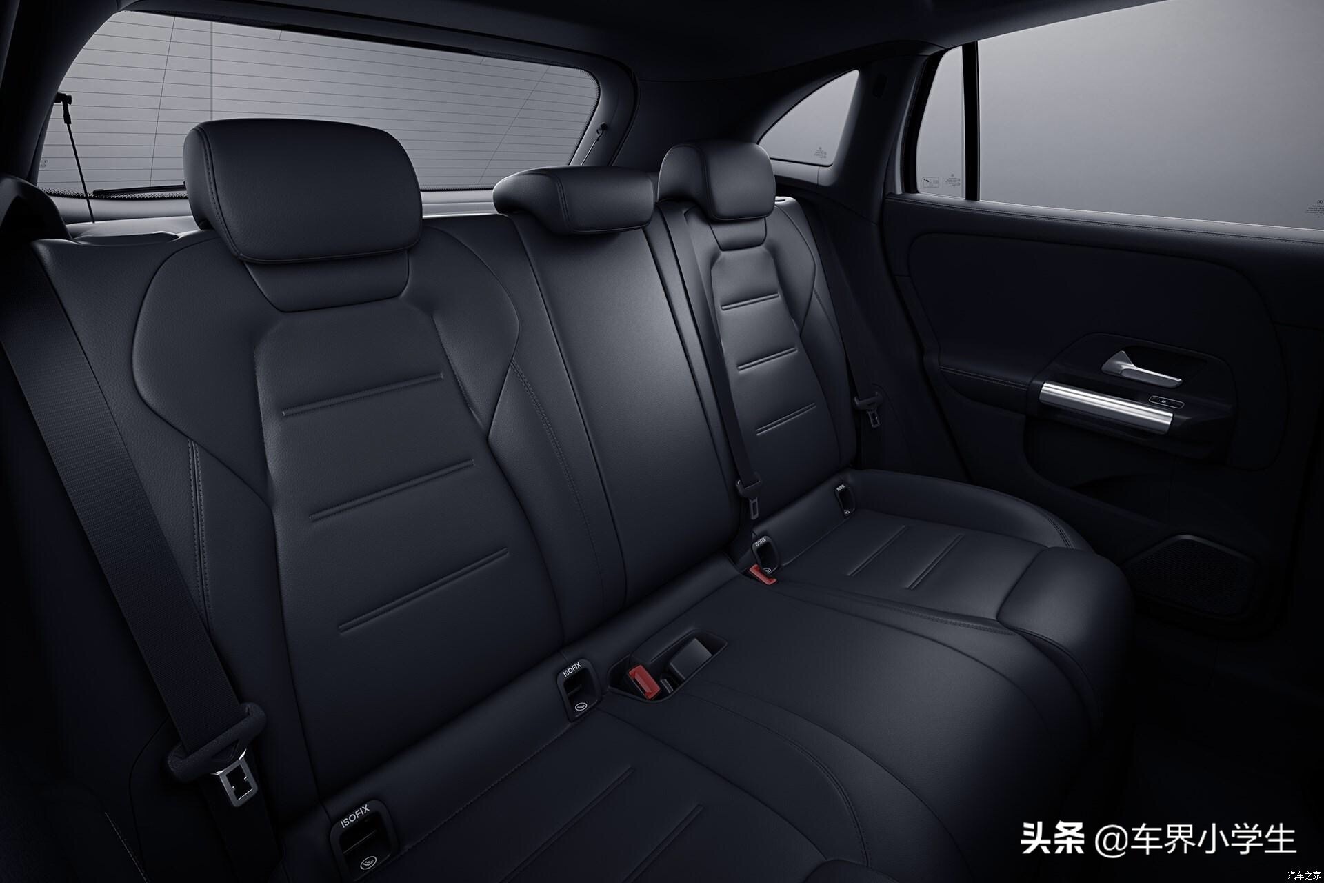 精致优雅的白领丽人专属座驾：奔驰GLA200 4MATIC
