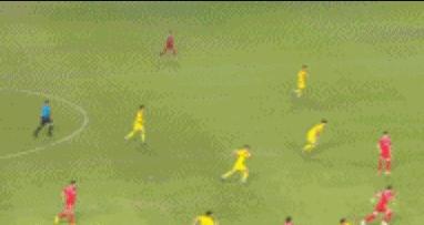 四国赛-中国国奥0-1送叙利亚2连胜，各自中柱陈威失误送空门大礼