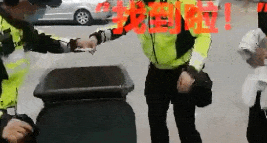 这届高考催泪瞬间，看到第一个就忍不住了