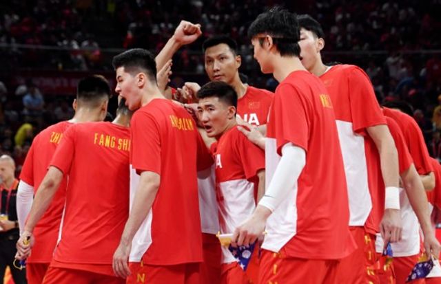 李楠为什么复出nba(深度分析：杜锋凭啥取代李楠？不外乎四个原因，有无奈也有尝试)