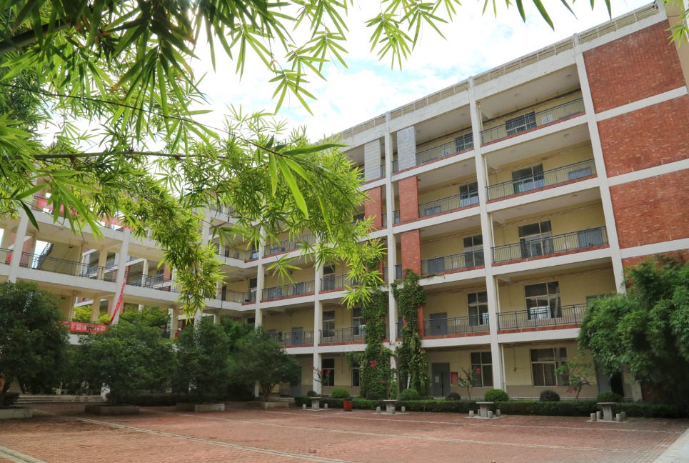 2019年武汉外语外事职业学院志愿填报指南