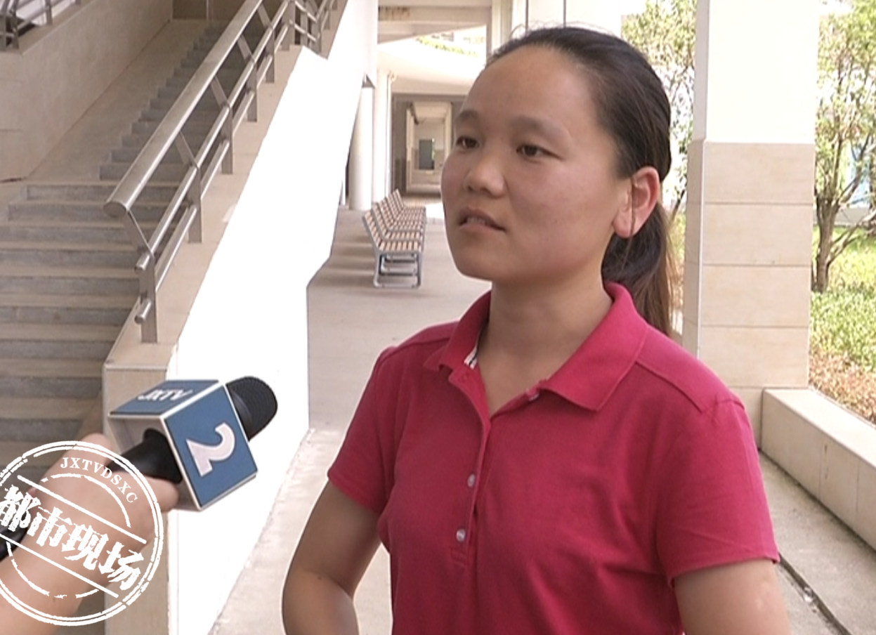 南昌：学校提供“暑期托管服务”，学生在图书馆过暑假，家长：很放心