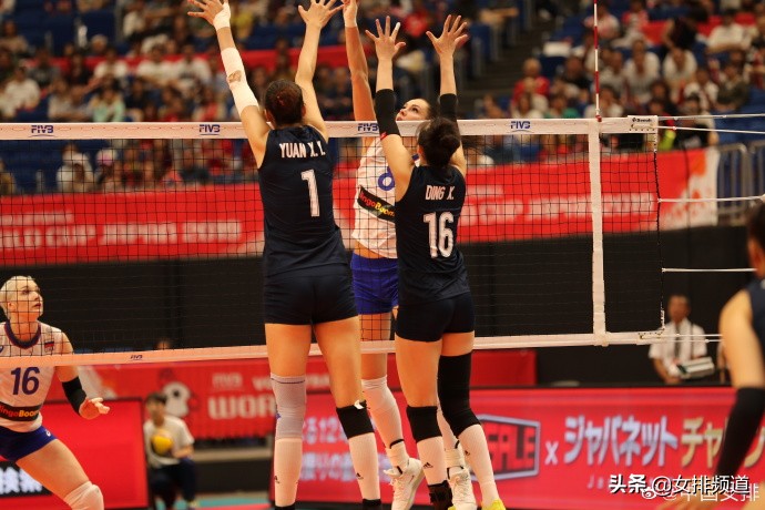 女排世界杯中国VS俄罗斯第二局局末朱婷连得4分锁定25-16比分2-0