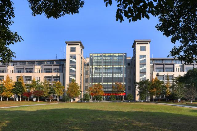 设计名校"小清华",江南大学2021年艺术类录取分数线公布