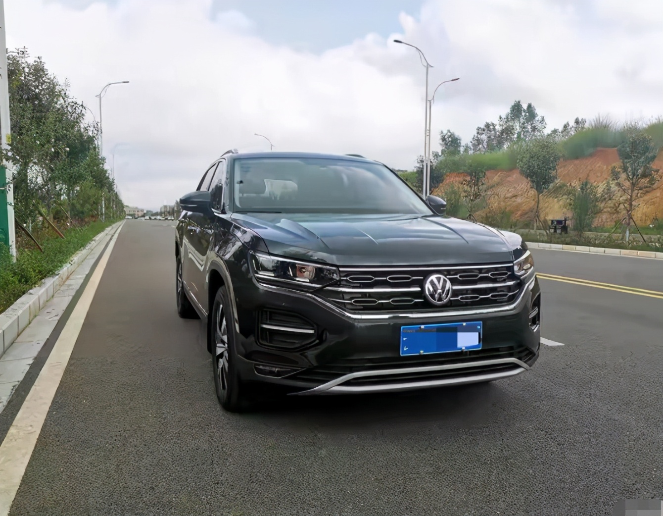 开惯了红旗hs5,再开大众探岳,明白了国产车和德系车的差距