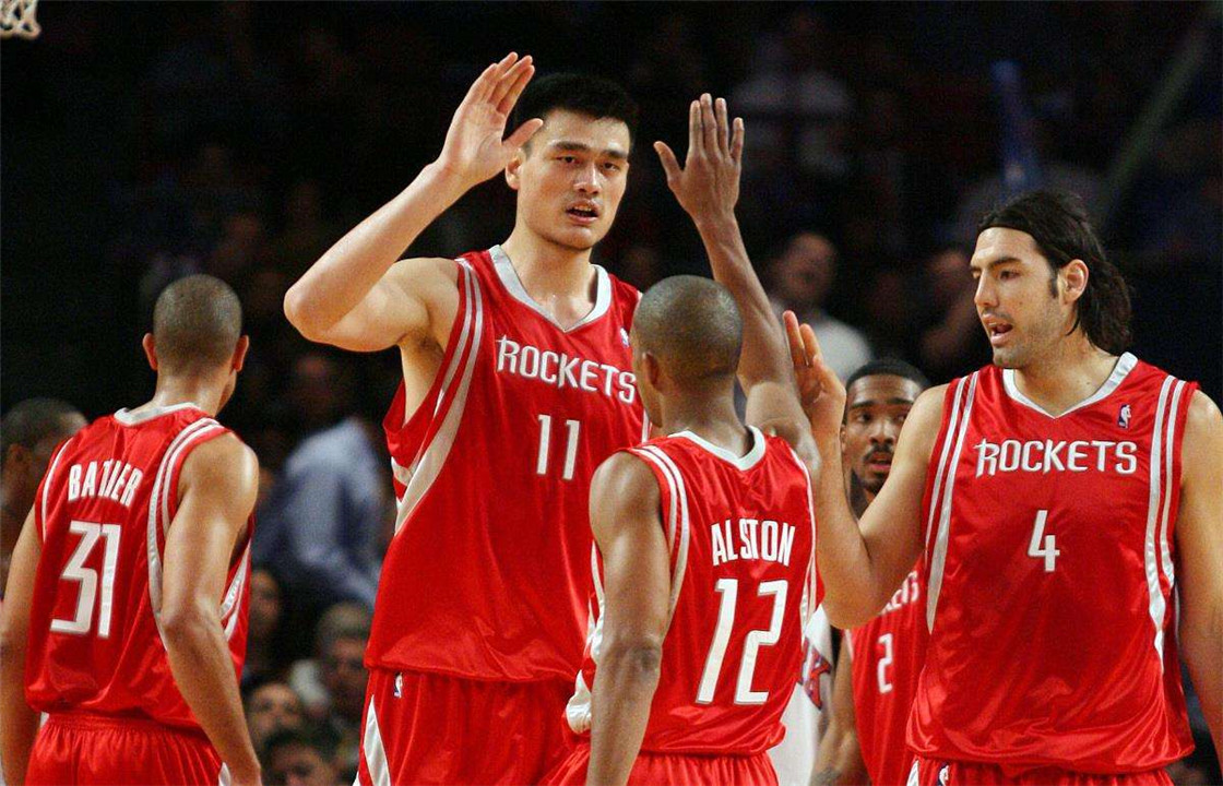 為什么中國進nba都在火箭（為什么火箭能成為&quot;中國球隊&quot;？除了姚明和周琦，還有這層關系）