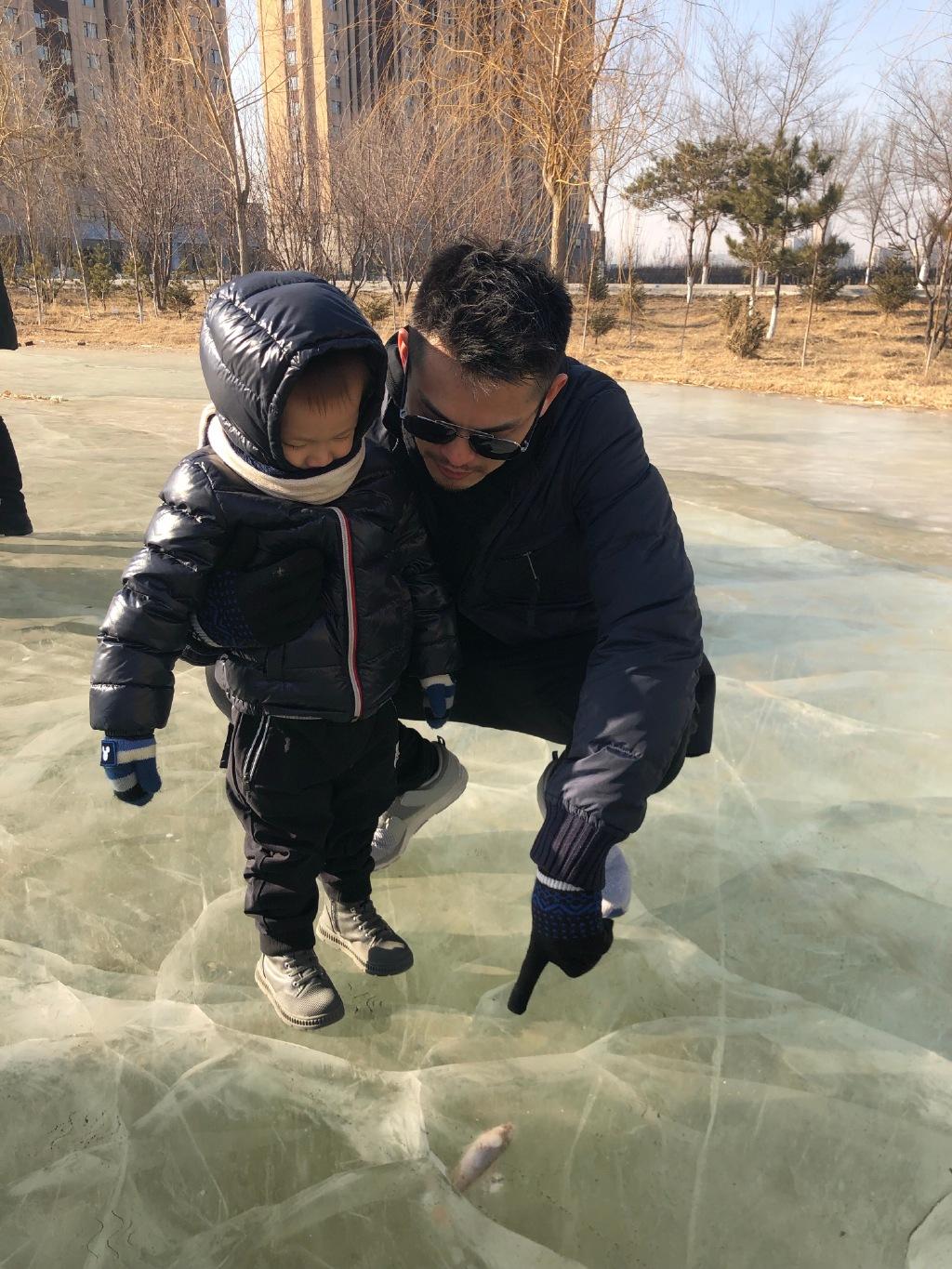 林丹谢杏芳什么时候结婚(谢杏芳罕见公开秀丈夫，穿写林丹名字衣服拍照，言辞透露满满恩爱)