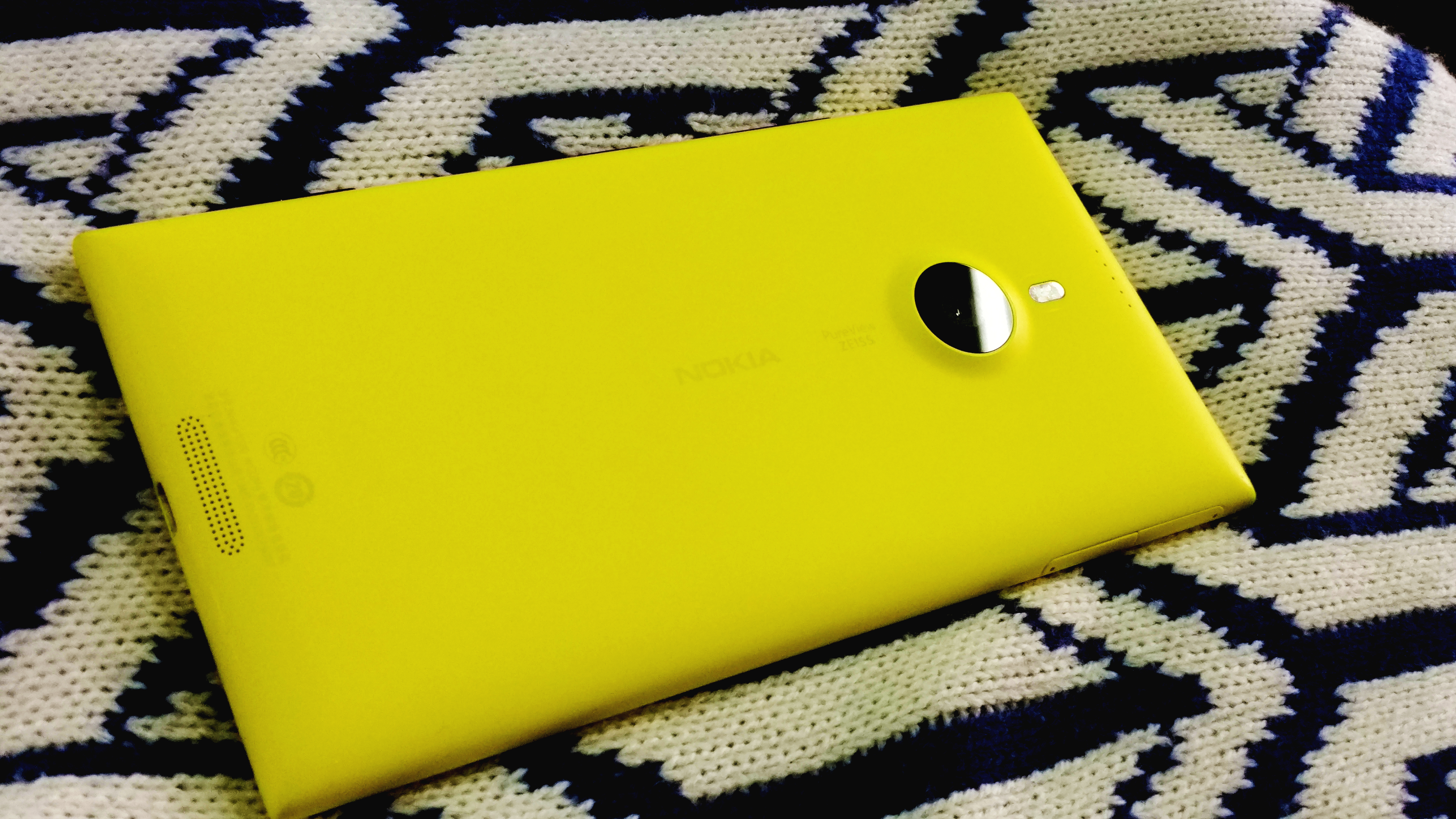 lumia1050图片