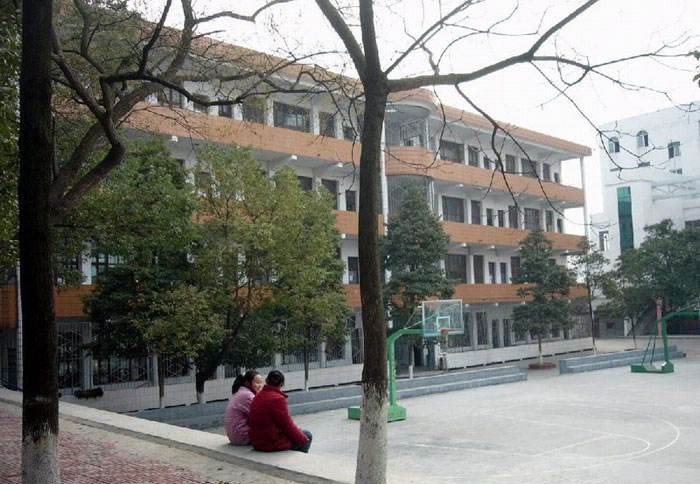 湖南怀化闻名遐迩5所好高中，堪称重点高中之翘楚，有你母校吗？