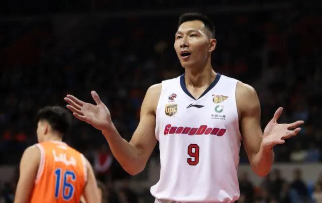 姚明和cba哪个厉害(论CBA历史地位，姚明仅排第10位)