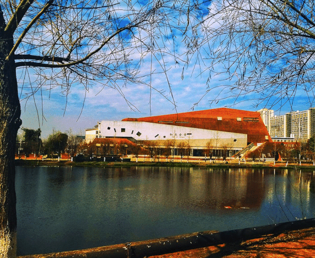 这就是昆明理工大学