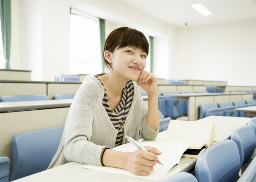 毕业多年才发现，文科生与理科生之间的差距，简直是大相径庭