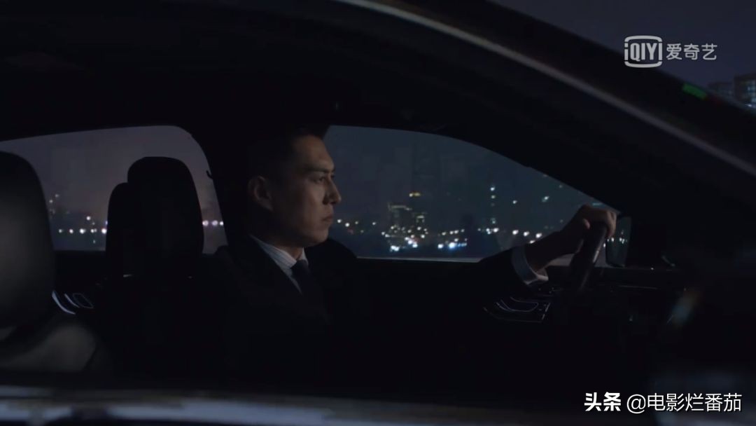 降服了五个女人，靳东爬上人生巅峰，可是这部剧是彻底糊掉了