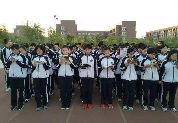 教育部取消“尖子班”，“普通班”迎来春天，学霸却有苦难言